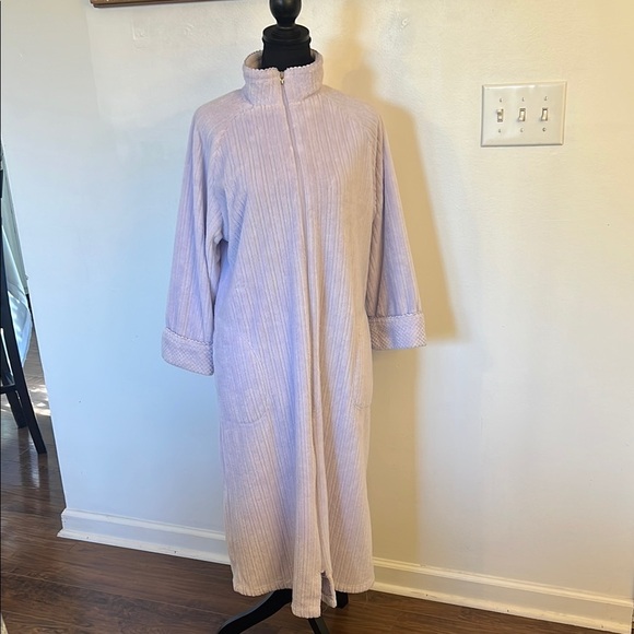 Oscar de la Renta Lavender Long Robe Luxurious Intimates, Sz S/M - Picture 7 of 12